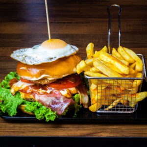America style - Avocado Mechadas & Burger House (HKZPO5)